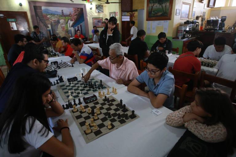 Domina Lozoya y Leyva Ajedrez Amigos de Arnie García