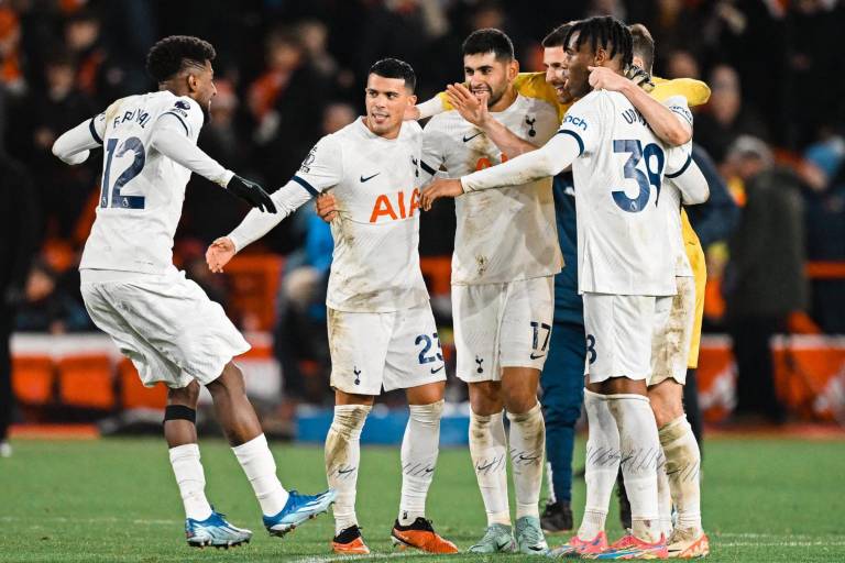 Richarlison y Kulusevski lideran el triunfo del Tottenham