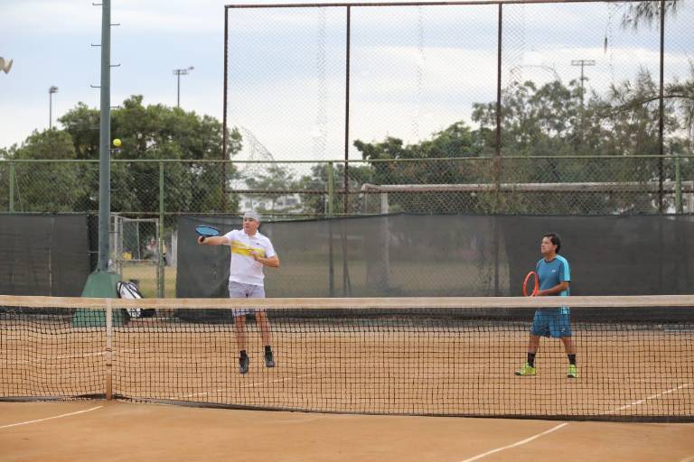 Surgen campeones en el Torneo de Tenis del Pavo 2021 del Club Muralla