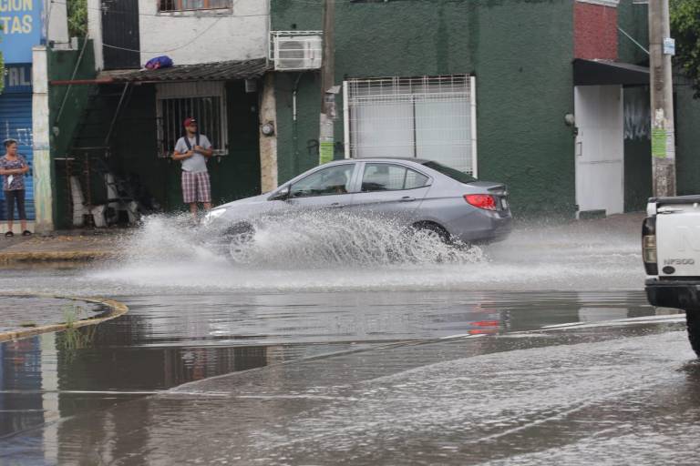 Lluvias deja de nuevo zonas encharcadas en diferentes partes de Mazatlán