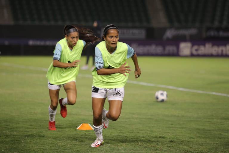 Belkis Escalante: La mazatleca que se ha abierto cancha en el futbol y en la vida