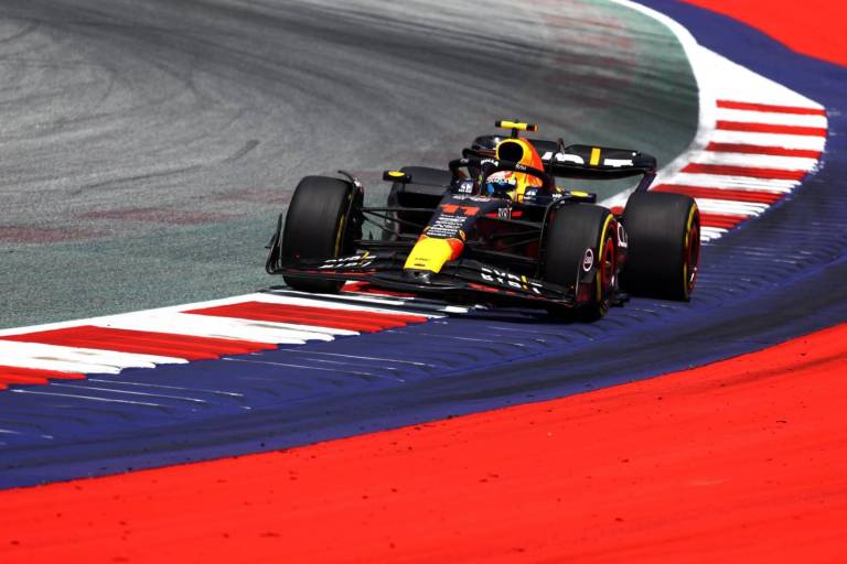 Checo Pérez remonta hasta el podio en Gran Premio de Austria