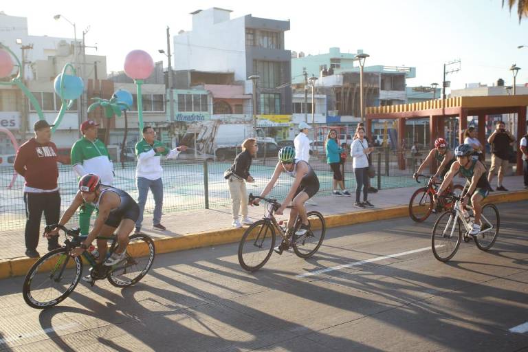 Mazatlán y Ahome, los reyes del triatlón estatal