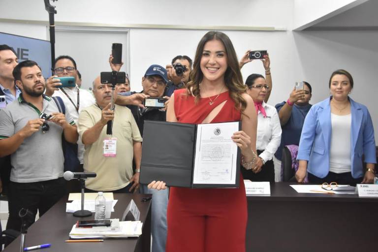 Entregan constancia como Senadora a Paloma Sánchez; alcanzó primera minoría
