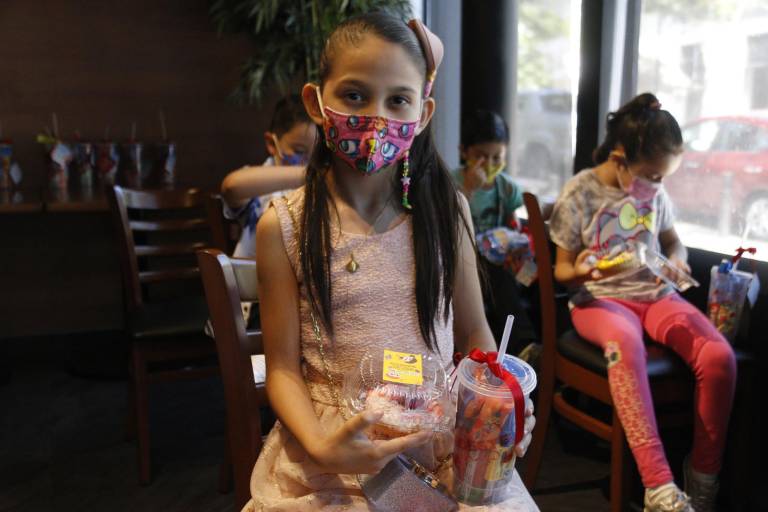 Datemex festeja a los niños con función de cine