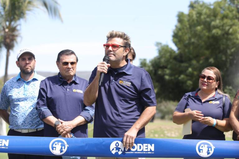 Participan en el Torneo Anual de Golf Foden