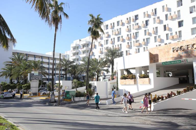 Esperan hoteleros entre 80 y 90% de ocupación para Carnaval de Mazatlán