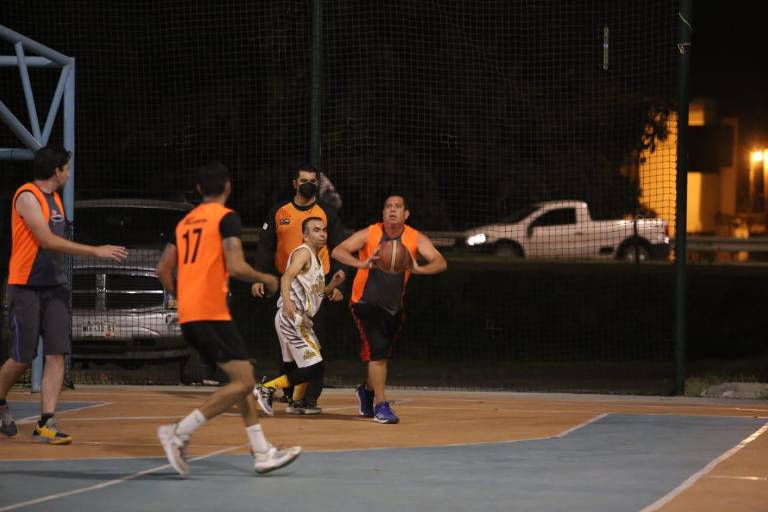 Despacho Clicerio Díaz marca territorio en Baloncesto Veteranos, de Mazatlán