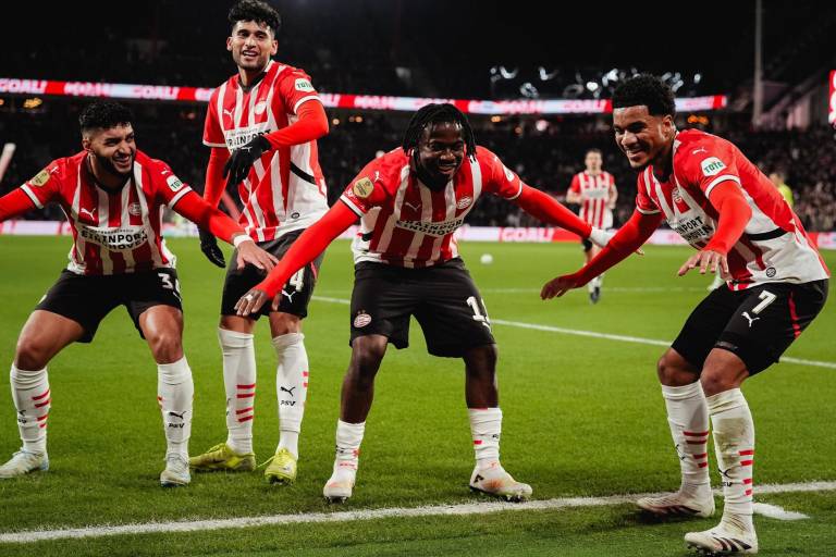El PSV arrolla al Twente; Chucky juega 25 minutos