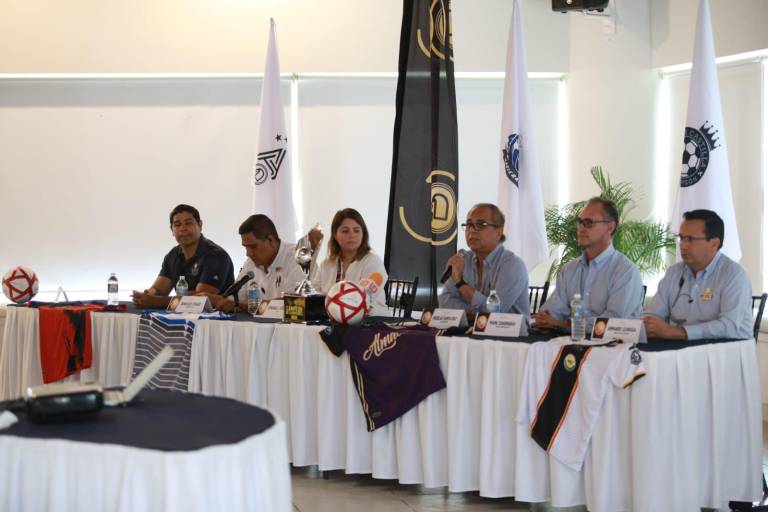 Regresa Torneo Intramuros de Futbol El Cid