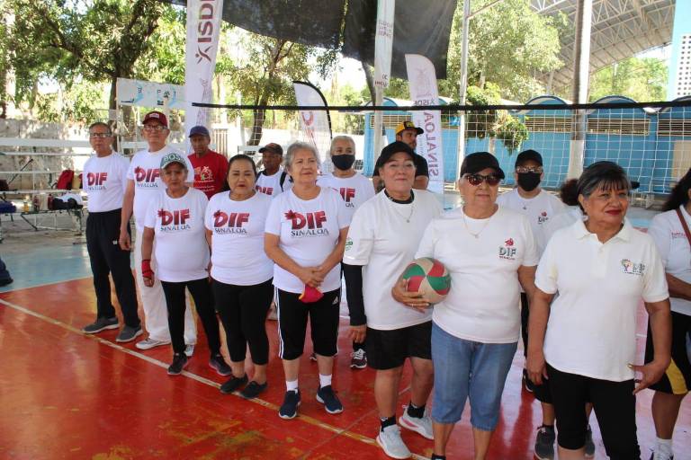 Imdec inaugura Primer Torneo de cachibol para personas de la tercera edad