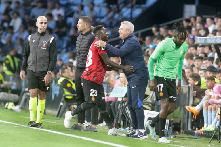 El Mallorca de Javier Aguirre frena al Celta y se acerca a la permanencia