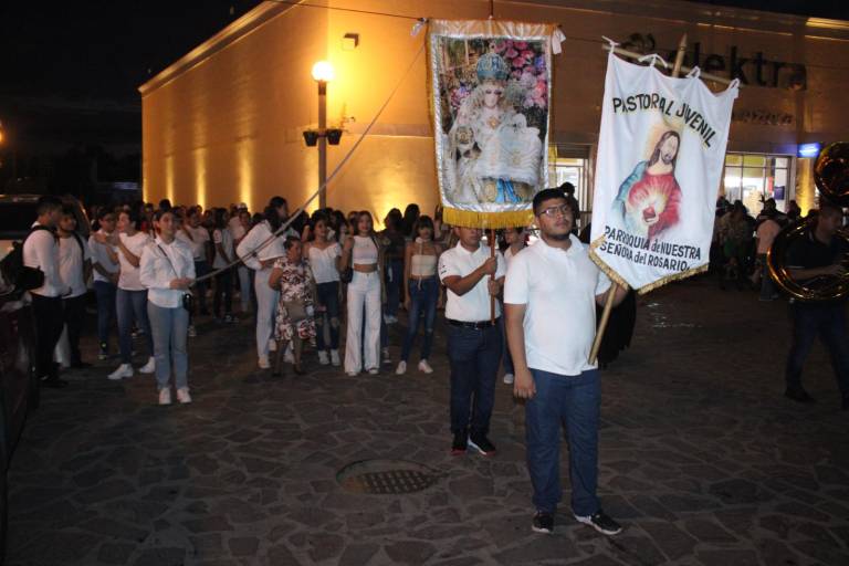 Jóvenes piden en peregrinación que vuelva la paz en Sinaloa