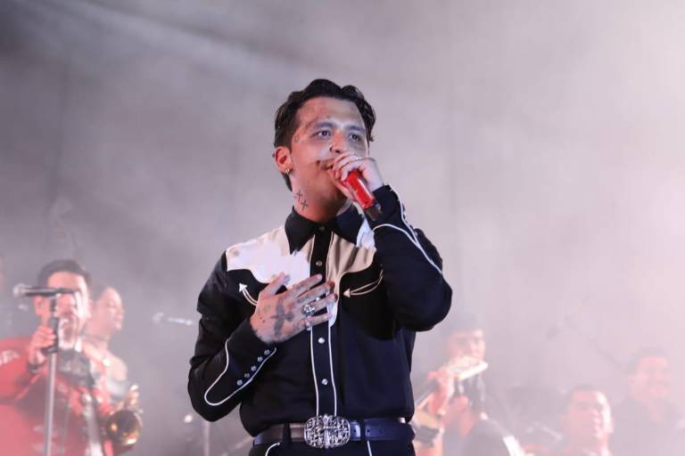 Ni la lluvia impidió que Mazatlán disfrutara del concierto de Christian Nodal