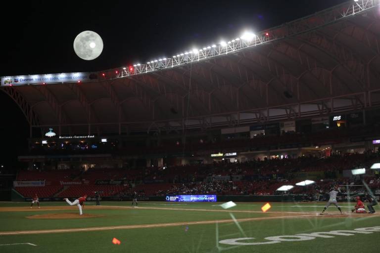 Asegura Venados de Mazatlán serie en casa con bateo oportuno