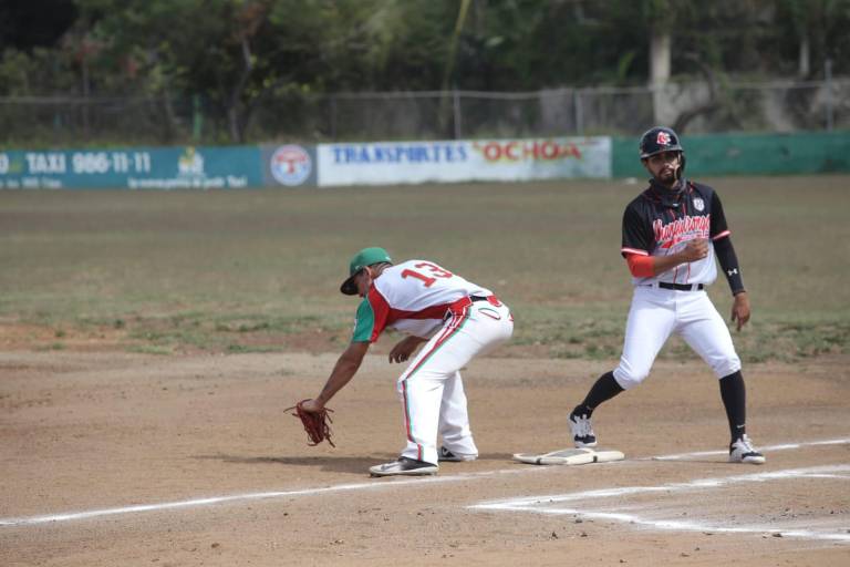 Mazver Bienes y Raíces cierra con triunfo la última jornada de la Liga de Beisbol ‘ZC’ 2021