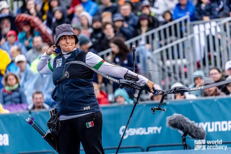 Alejandra Valencia da histórica medalla de plata a México