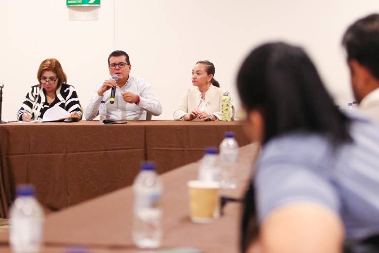 Sebides y Ayuntamiento de Mazatlán promueven programa de reciclaje con comerciantes