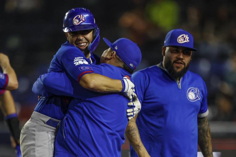 Sacan Charros la garra y vencen a Sultanes en inicio de serie