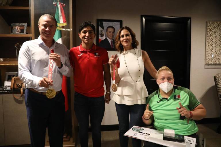Quirino recibe a medallistas paralímpicos de Tokio, y medallistas de los Juegos Mundiales Escolares de Bélgica