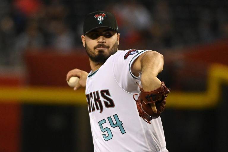 Humberto Castellanos se va sin decisión, en triunfo de los Diamondbacks en extrainnings