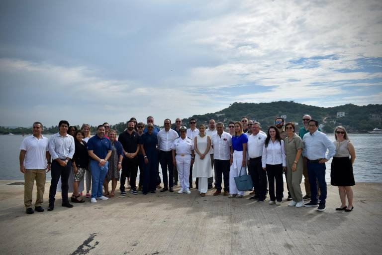 Muestran a directivos y ejecutivos navieros la terminal de cruceros turísticos de Mazatlán