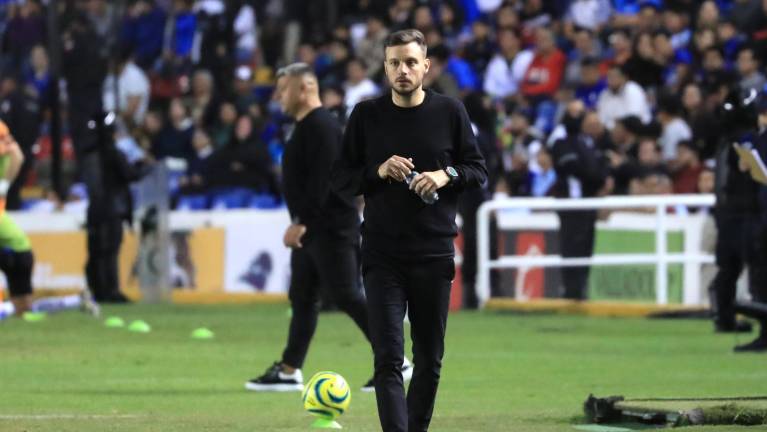 Martín Anselmi ya está con pie y medio fuera de La Máquina.