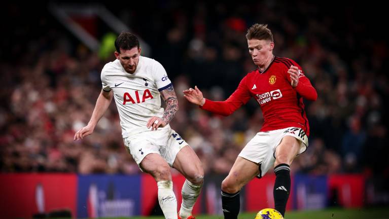 Manchester United empata a dos en casa con el Tottenham.
