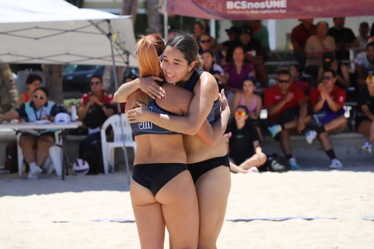 Domina Sinaloa el Macro Regional de voleibol de playa