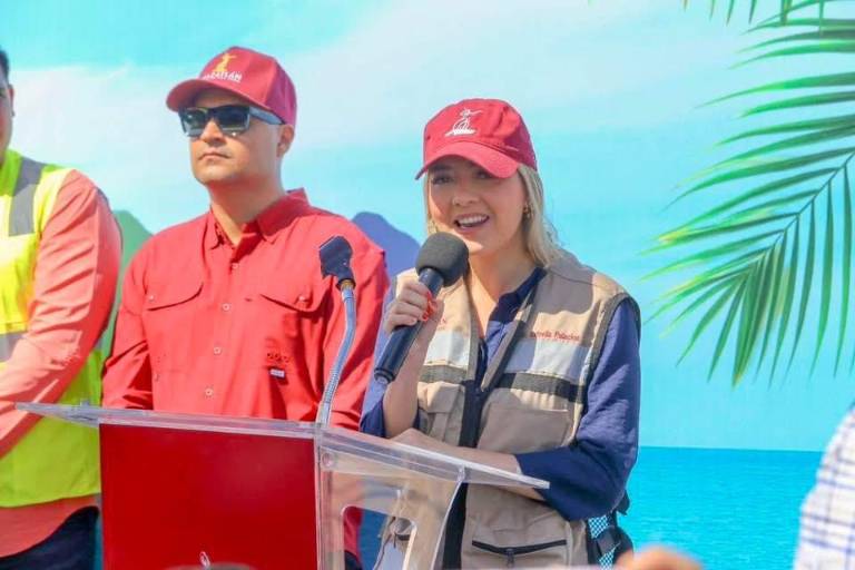 Gobierno de Mazatlán prepara gran fiesta para mamás con Toño Lizárraga y rifas en Parque Central