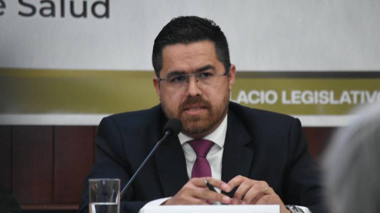 Cuitláhuac González Galindo presentó en comparecencia avances y recursos destinados a la mejora del sector salud en Sinaloa.