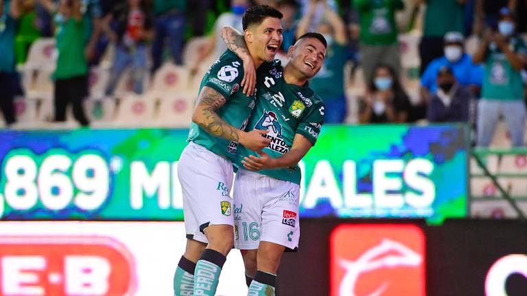 León golea al Necaxa por 3-0 y da esperanzas a los Cañoneros.