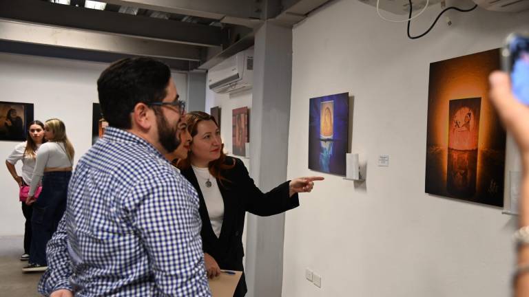 En la exposición “Retratos no convencionales”, alumnos de la UAS destacaron por su dominio de técnicas innovadoras en fotografía.