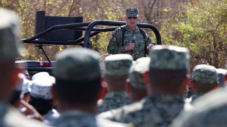 El arribo de ambos titulares federales durante este 14 de febrero es para supervisar las labores de restauración de paz en el estado.