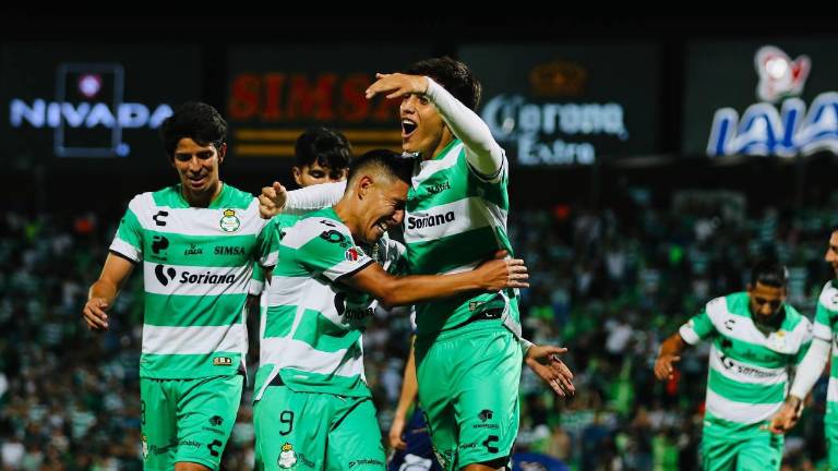 Santos Laguna goleó al Atlético de San Luis en casa.