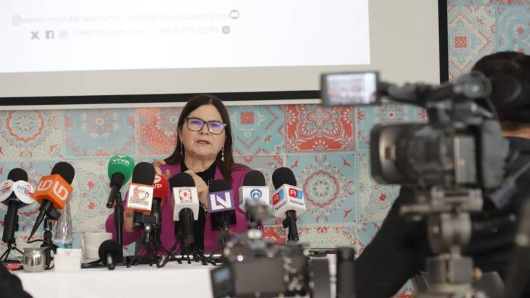La Senadora Imelda Castro Castro habla de los apoyos otorgados durante la crisis de violencia en Sinaloa.