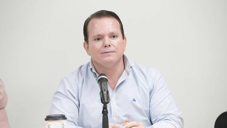 El presidente de la Comisión de Educación del Congreso del Estado, Adolfo Beltrán Corrales, señala que el Rector de la UAdeO fue electo bajo la legislación vigente.
