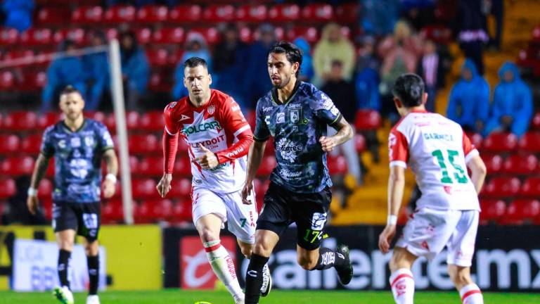 Rayos y Gallos empatan a un gol.