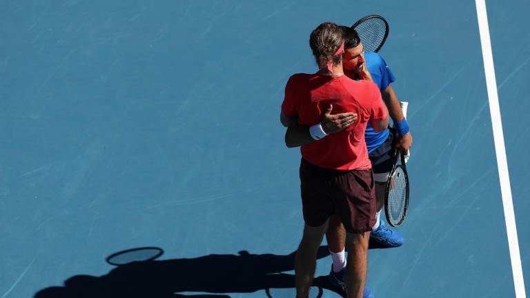 Zverev se despide de Djokovic.