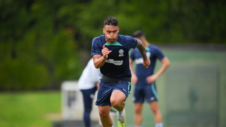 El argentino Lautaro Martínez buscará ser determinante en el choque de ida de las semifinales de la Champions League, donde el Inter visitará al AC Milan.