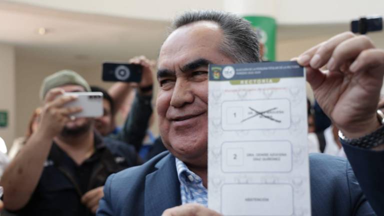 Jesús Madueña Molina se impuso en el proceso interno por la Rectoría de la UAS.