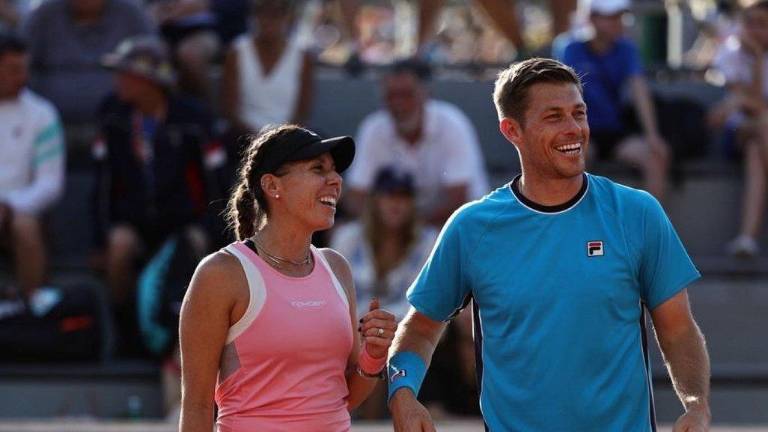 Giuliana Olmos y Neal Skupski dicen adiós a París.