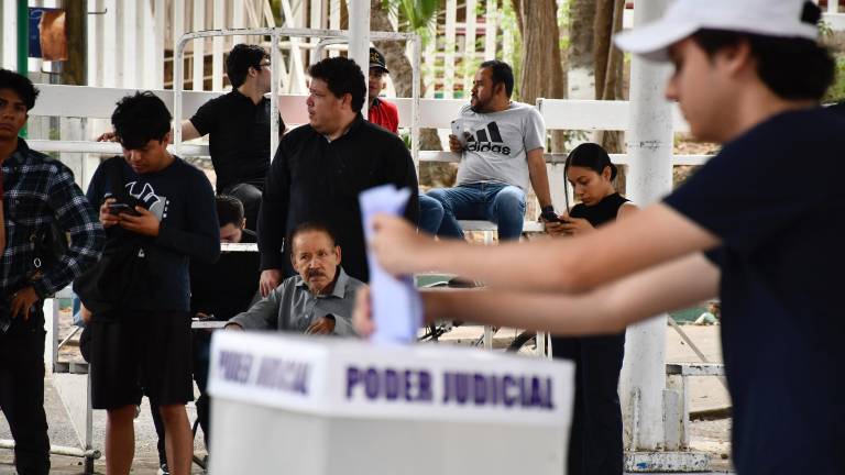 En Sinaloa se habían instalado al mediodía el 99.46 por ciento de las casillas aprobadas.