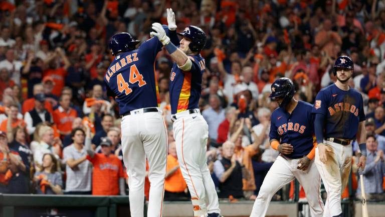 Astros sacan su segunda victoria.