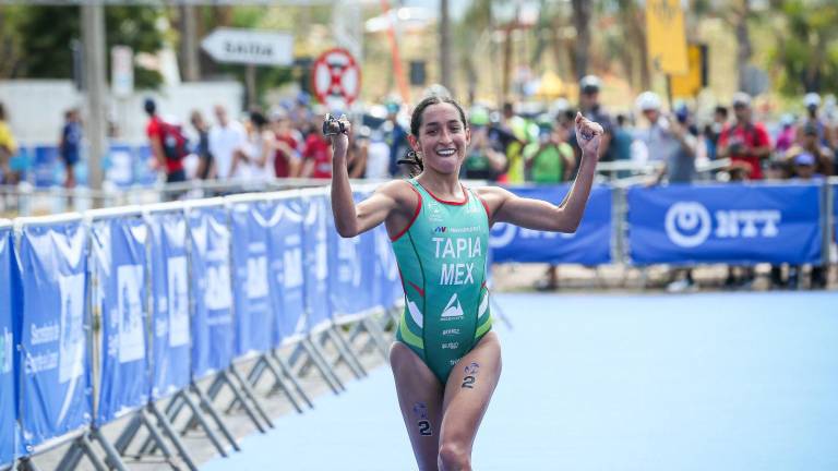 Rosa María Tapia consigue podio en Brasilia.