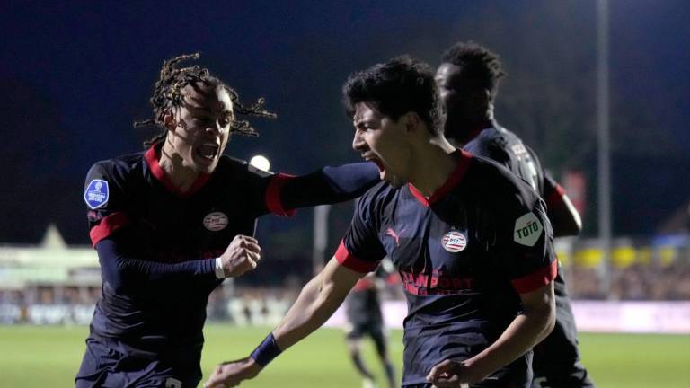 El sinaloense Érick Gutiérrez abrió el marcador por el PSV en las semifinales de la Copa de los Países Bajos.