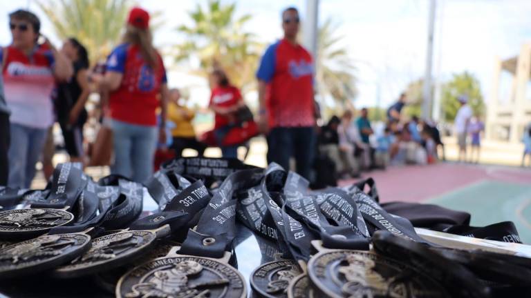 Las medallas entregadas en la Tercera Edición del Torneo de Beisbol Adaptado Súper Héroes.