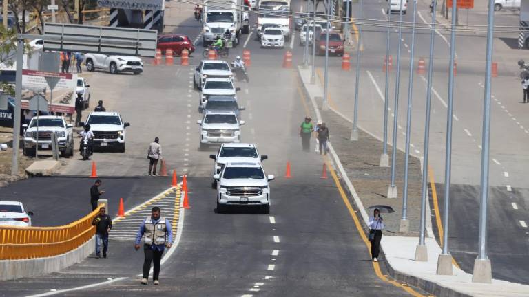 Este sábado se puso en funcionamiento el paso vehicular superior sobre el Libramiento Colosio.