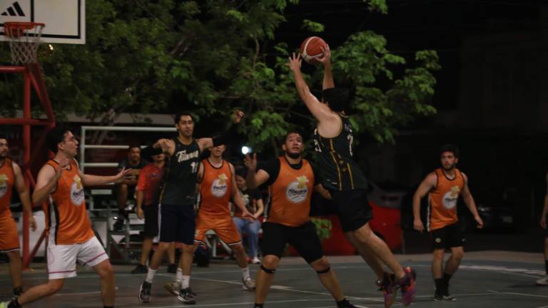 Moroko Loko vence a Puesto Hats.