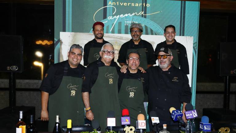 Pedro Marín, Javier Plascencia, Ricardo Torres, Heiber Duarte, Gualberto Elizondo, Luis Osuna y Carlos Valdez.
